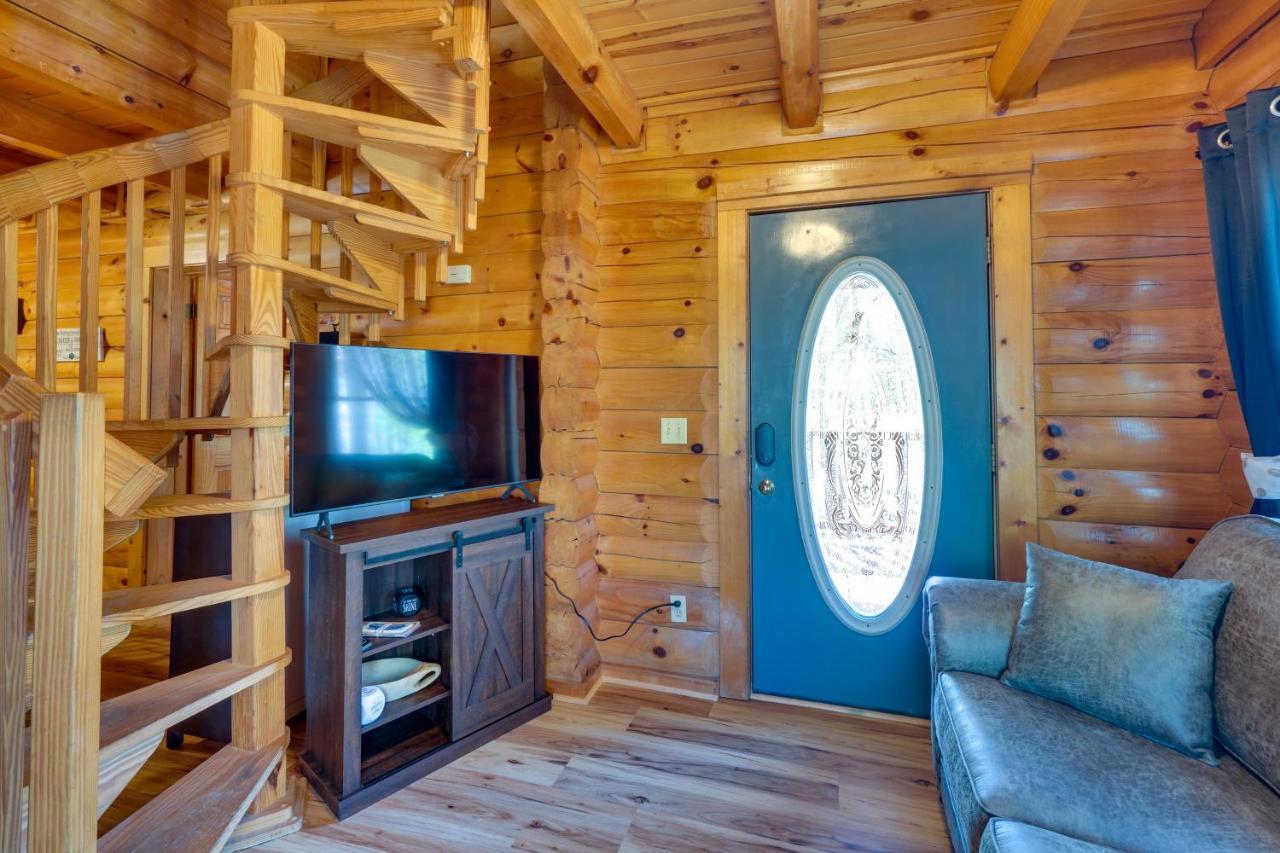 Lovely Gatlinburg Cabin With Private Hot Tub! מראה חיצוני תמונה