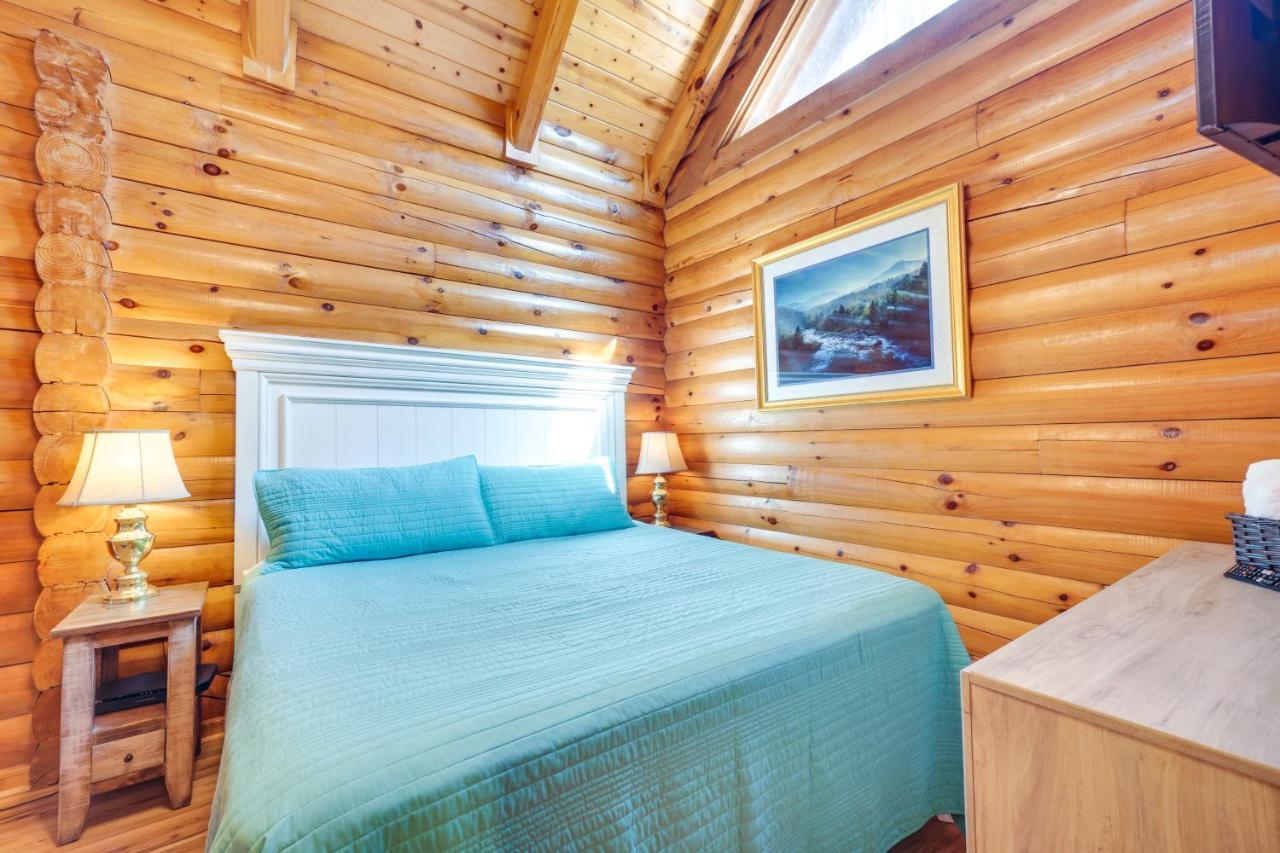 Lovely Gatlinburg Cabin With Private Hot Tub! מראה חיצוני תמונה