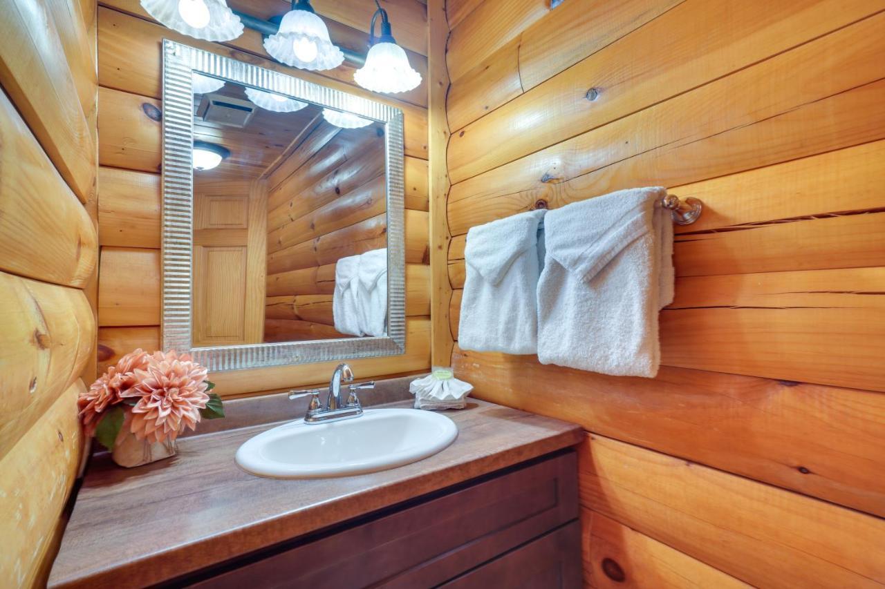 Lovely Gatlinburg Cabin With Private Hot Tub! מראה חיצוני תמונה